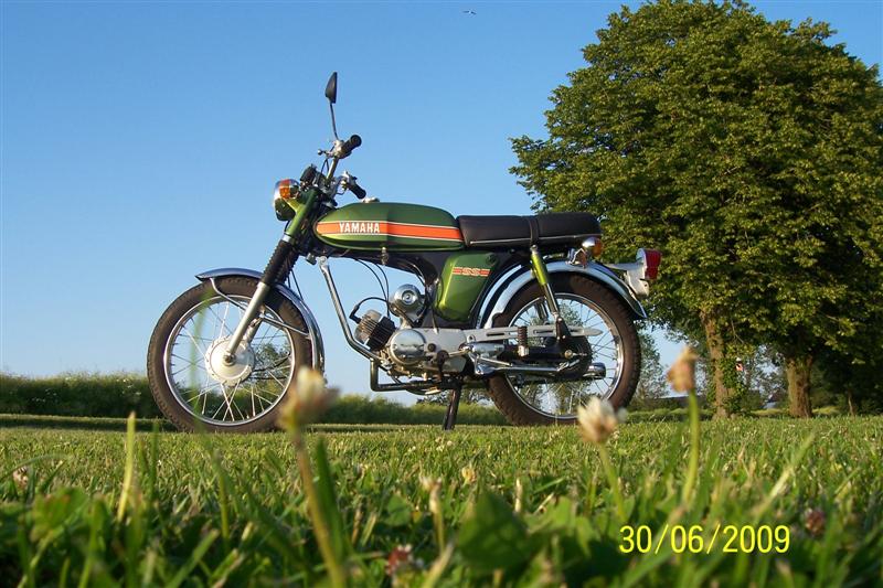 1975 SS Yamaha (41) (Medium).jpg